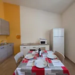 Domus